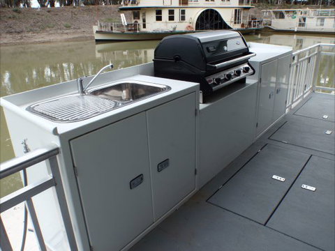 Murray Downs Marina Houseboats - Queensland Tourism 3