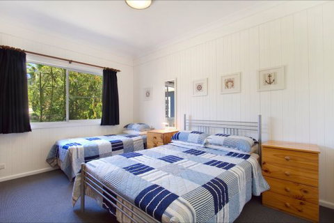 Orion Beach House - Jervis Bay - QLD Tourism 3