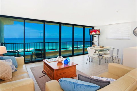 Pelican Sands Beach Resort - QLD Tourism 7