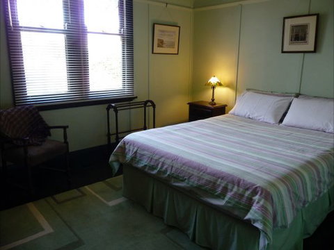 Prater's Cottage - QLD Tourism 1