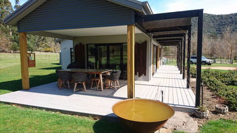 Riverdowns - Queensland Tourism 7