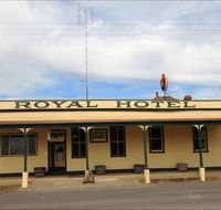 Royal Hotel Snake Valley - QLD Tourism