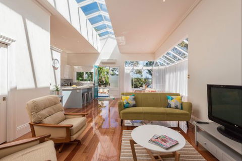 Rosie's House At Wynyard - Queensland Tourism 1