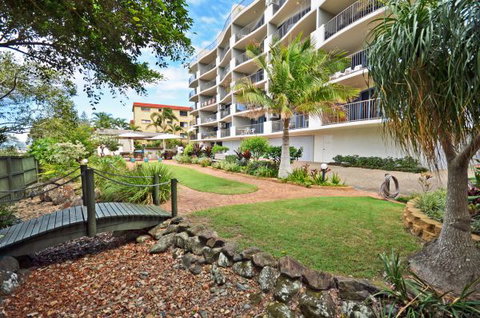 Sails Resort On Golden Beach - QLD Tourism 0