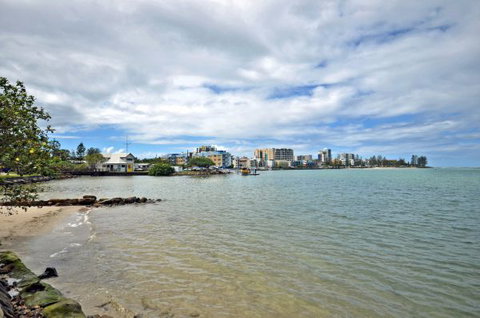 Sails Resort On Golden Beach - QLD Tourism 4