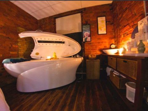 Sublime Spa Apartments On Murphy - Queensland Tourism 7