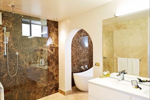 The Suites, Villa Belgravia - QLD Tourism 2