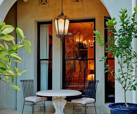 The Suites, Villa Belgravia - QLD Tourism 9