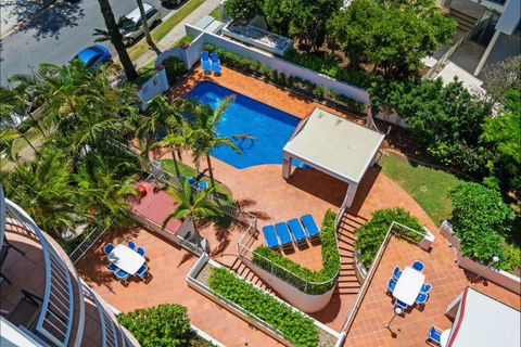 The Ritz Resort - Queensland Tourism 1