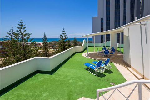 The Ritz Resort - Queensland Tourism 4