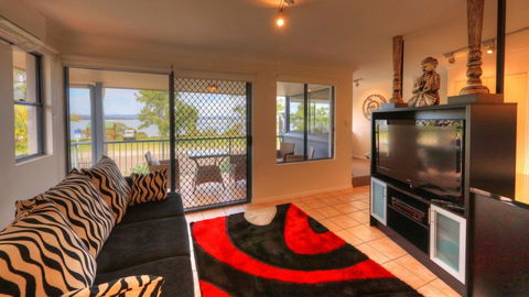 Dolphin Waters Holiday Apartments - QLD Tourism 2