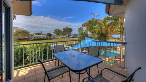 Dolphin Waters Holiday Apartments - QLD Tourism 3