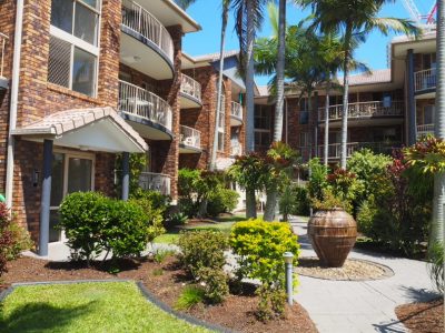 Oceanside Cove Holiday Apartments - QLD Tourism 6