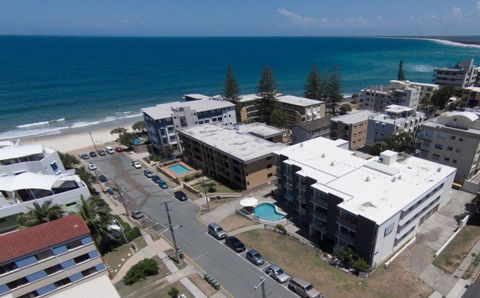 Merrima Court Holidays - Queensland Tourism 0