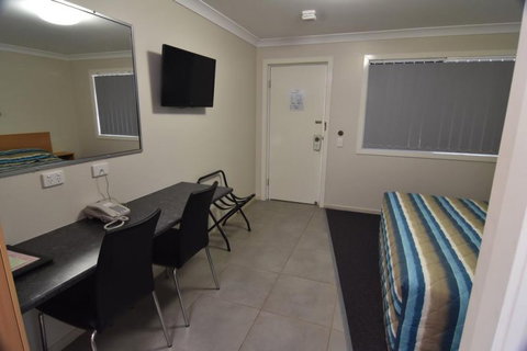Billabong Motor Inn - QLD Tourism 16