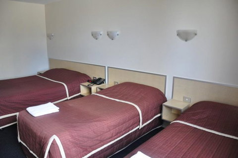 City Park Hotel - QLD Tourism 14