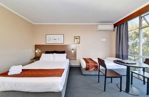 Red Star Hotel West Ryde - QLD Tourism 7
