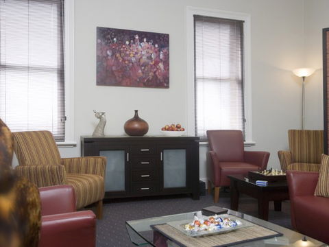 Auldington Hotel - QLD Tourism 4