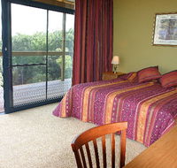 Banjos Bushland Retreat - QLD Tourism