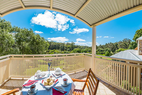 Basildene Manor By Basildene Manor - QLD Tourism 7