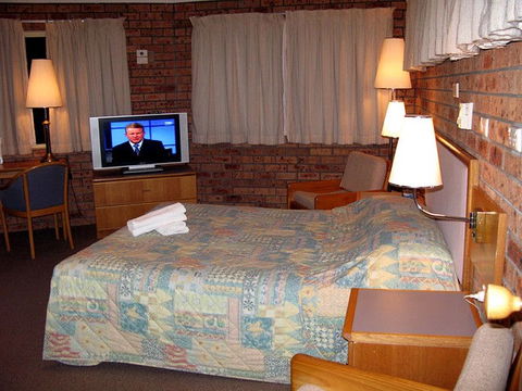 Beach Drive Motel - QLD Tourism 2