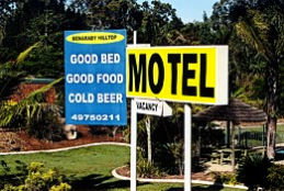 Benaraby Hilltop Motor Inn - QLD Tourism 0