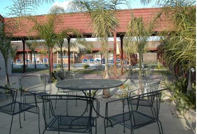 Quality Hotel Lakeside - QLD Tourism 1