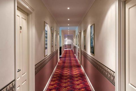 BEST WESTERN Ensenada Motor Inn & Suites - QLD Tourism 2