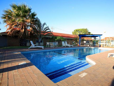 BEST WESTERN Hospitality Inns Carnarvon - QLD Tourism 5