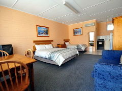 BEST WESTERN Melaleuca Motel & Apartments - QLD Tourism 0