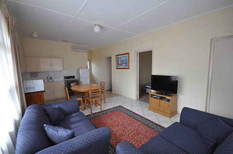 BEST WESTERN Melaleuca Motel & Apartments - QLD Tourism 2