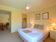 Bila Vista Holiday Apartments - QLD Tourism 4