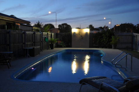 Bluewater Harbour Motel - Bowen - QLD Tourism 0