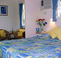 Bottle Tree Gardens Motel - QLD Tourism