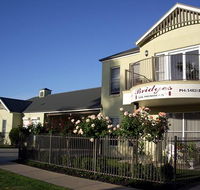 Bridges on Meninya Motel  Apartments - Queensland Tourism