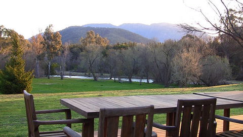 Buffalo Motel And Country Retreat - Queensland Tourism 3