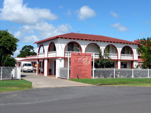 Bundaberg Spanish Motor Inn - QLD Tourism 0