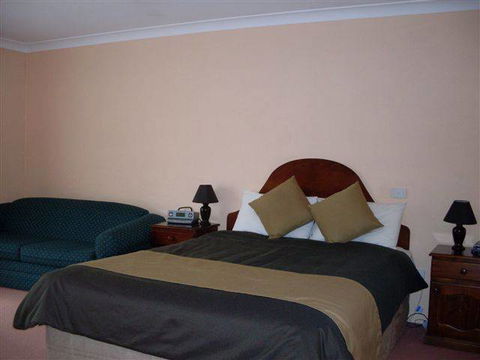 Bushranger Motor Inn - QLD Tourism 2