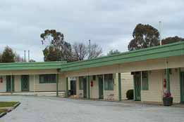 Calder Family Motel - QLD Tourism 0