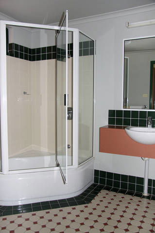 Cannon Park Motel - QLD Tourism 2