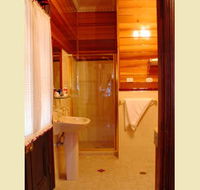 CBC Bed  Breakfast - QLD Tourism