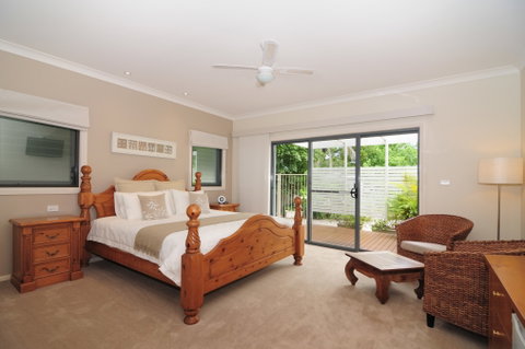 CeeSpray On Owen - QLD Tourism 5