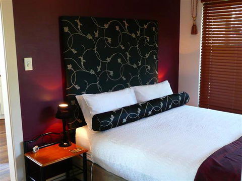 Celestine Retreat - Queensland Tourism 0