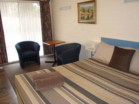 Central Highlands Motor Inn - Queensland Tourism 2