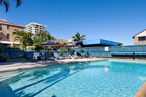Cheltenham Apartments - Queensland Tourism 2