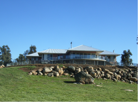 Chuckem Farmstay And Bed & Breakfast - QLD Tourism 0