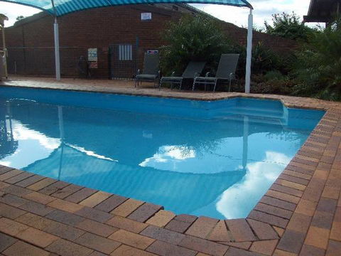 Cobar Motor Inn - QLD Tourism 4