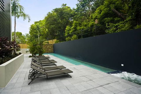 Coconut Grove Apartments Port Douglas - QLD Tourism 4