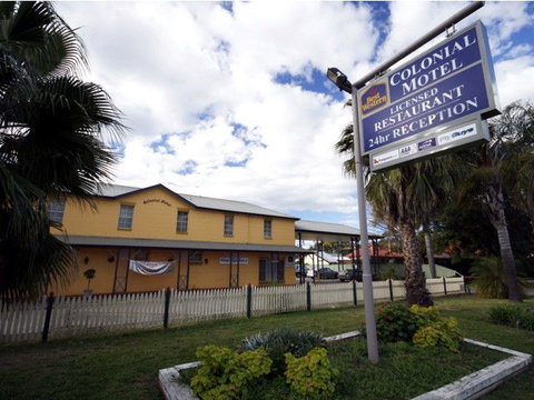 Colonial Motel - QLD Tourism 0