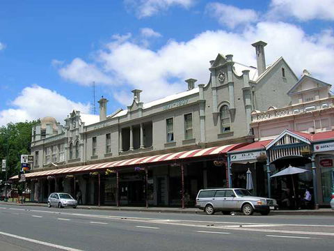 Commercial Hotel Camperdown - QLD Tourism 0